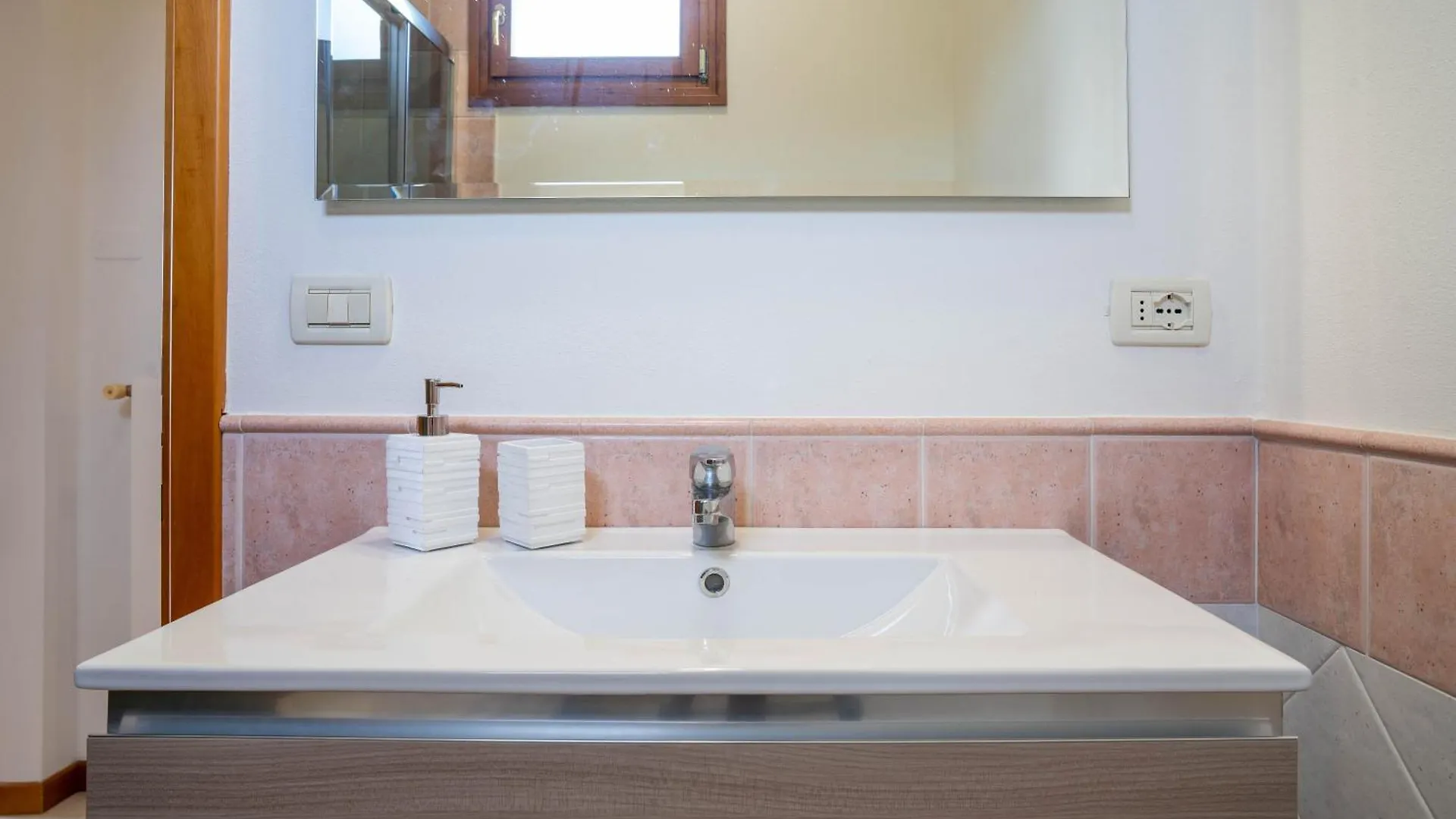 La Casa Di Elen Con Piscina E Terrazza Apartment Polpenazze del Garda